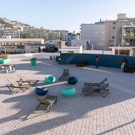 Mojo Hotel & Market-2